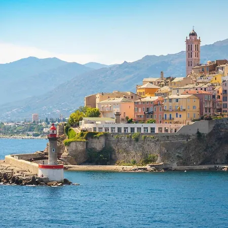 Climatise,idealement Situe 100m Du Vieux Port. Apartamento *